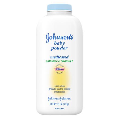Johnson's Baby Powder Soothing Aloe & Vitamin E - 15 oz.